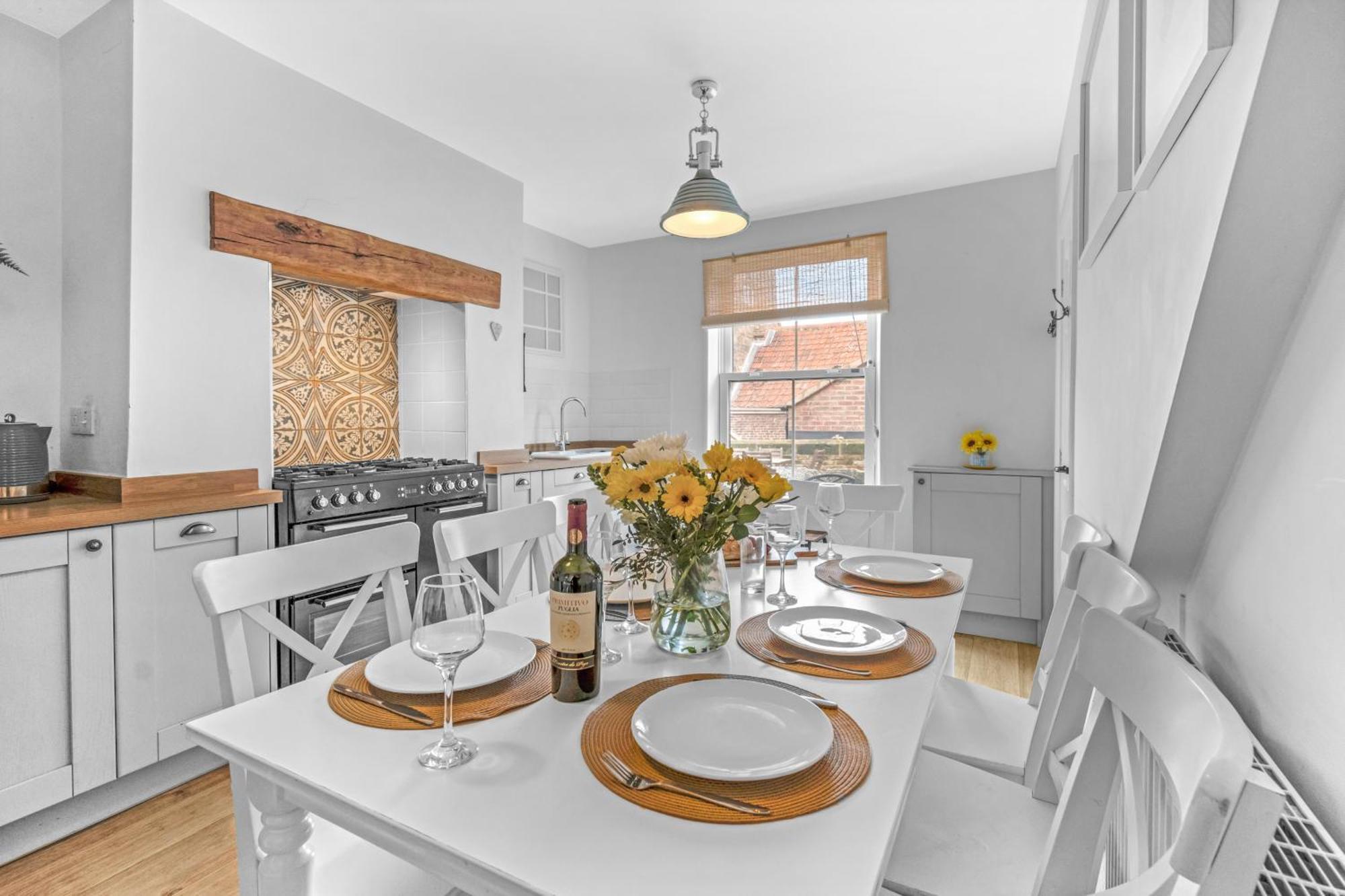 Adventure House - Whitby Villa Luaran gambar