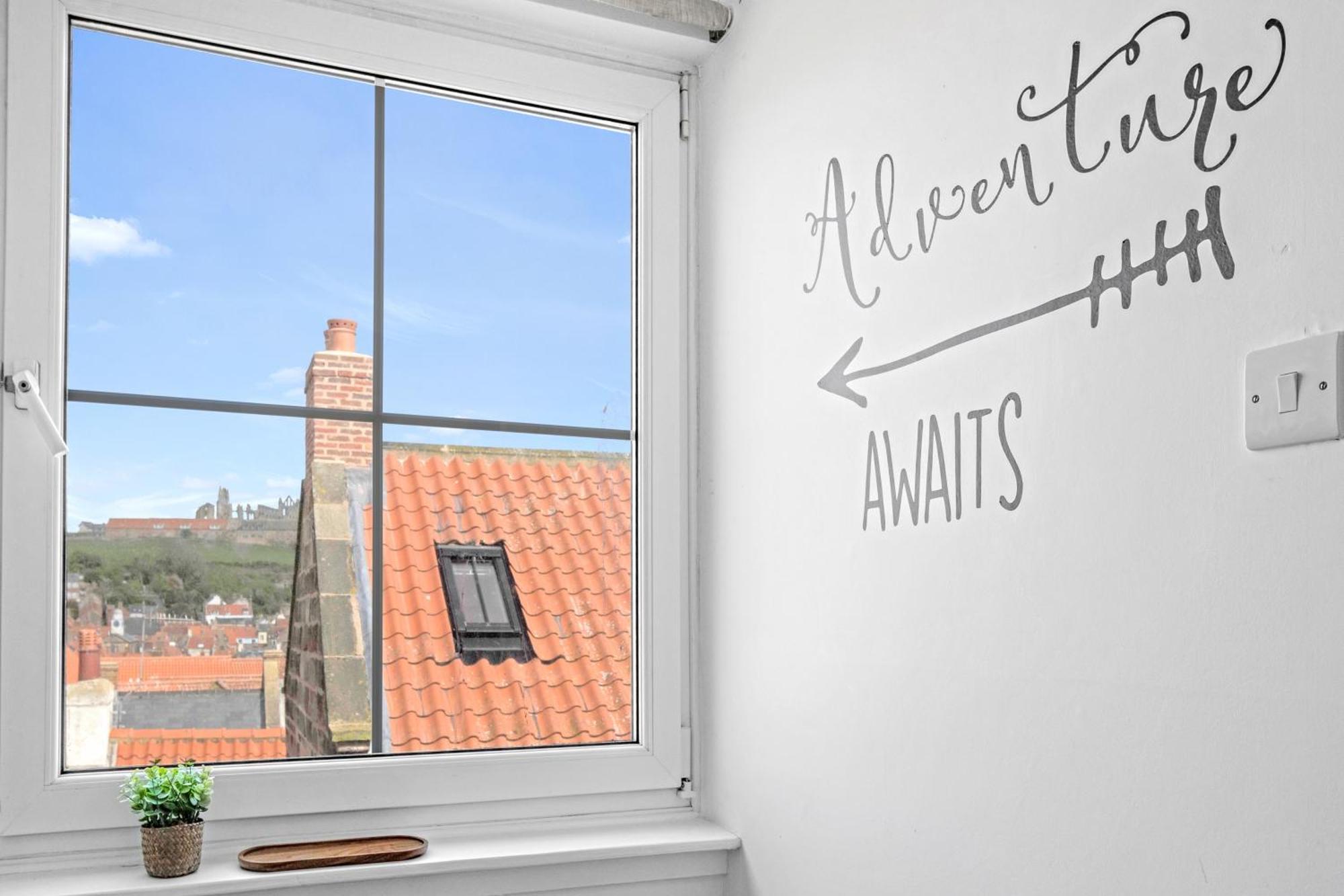 Adventure House - Whitby Villa Luaran gambar