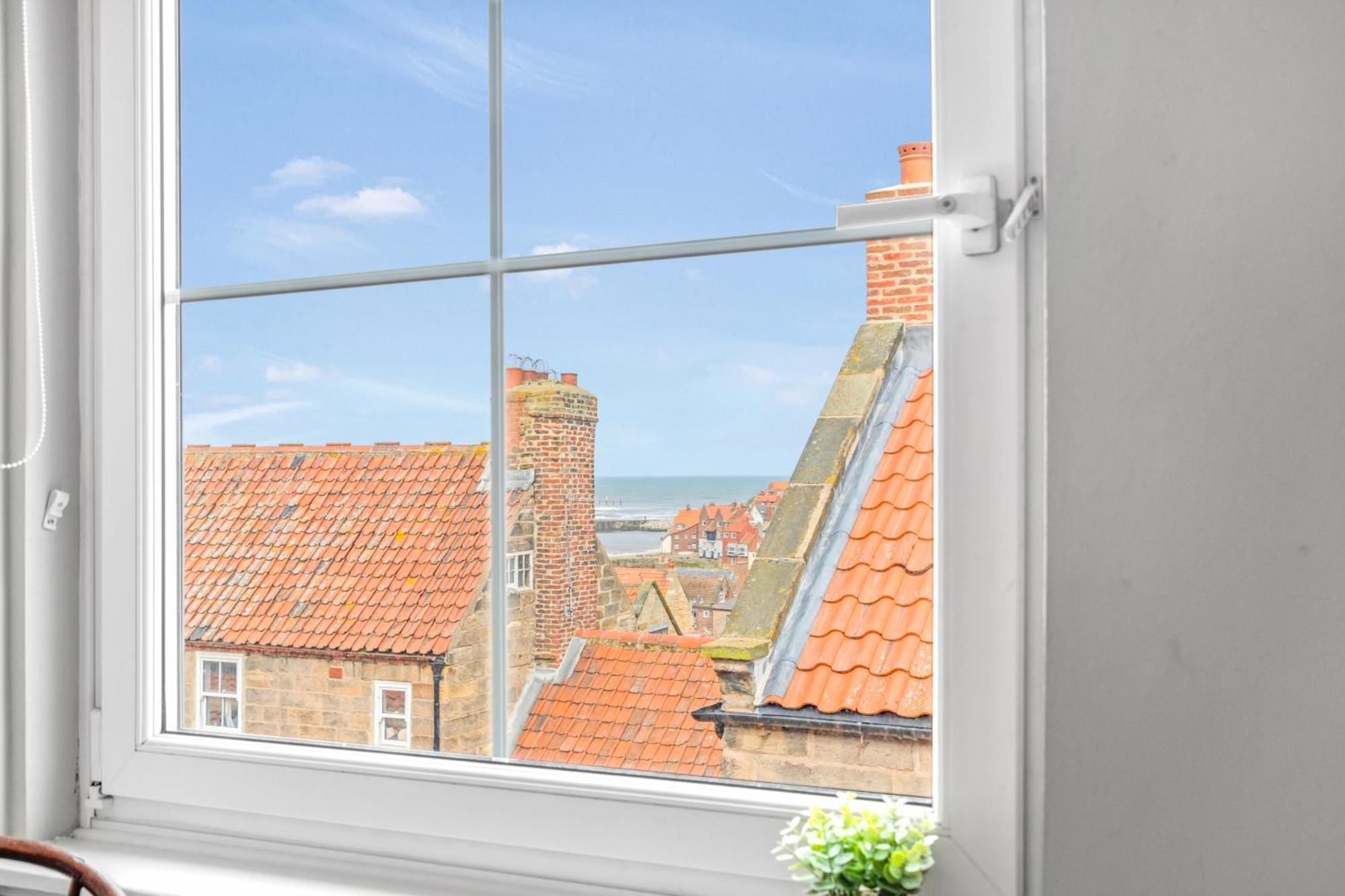 Adventure House - Whitby Villa Luaran gambar