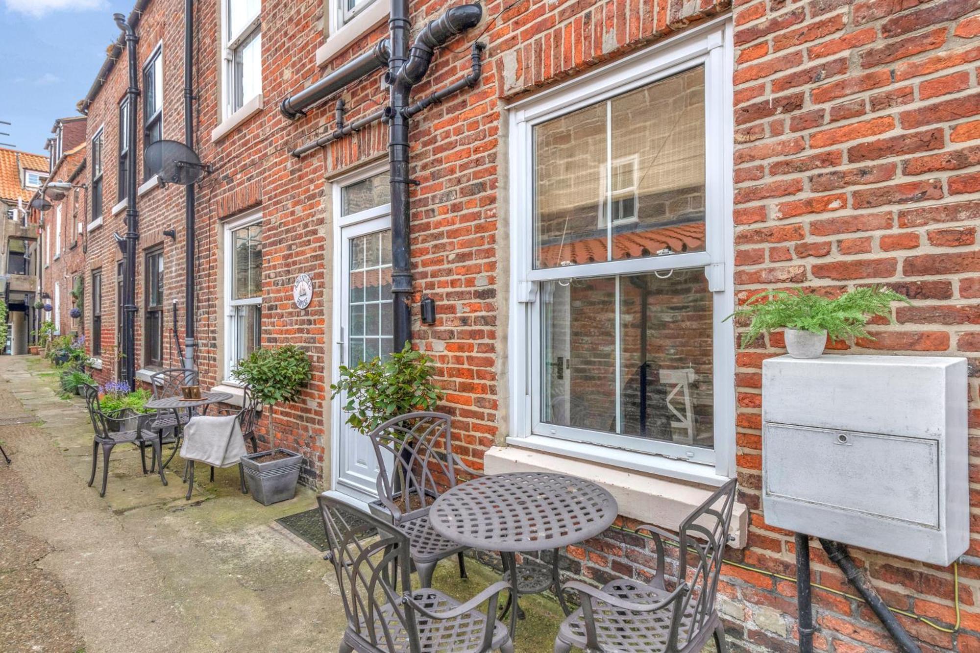 Adventure House - Whitby Villa Luaran gambar